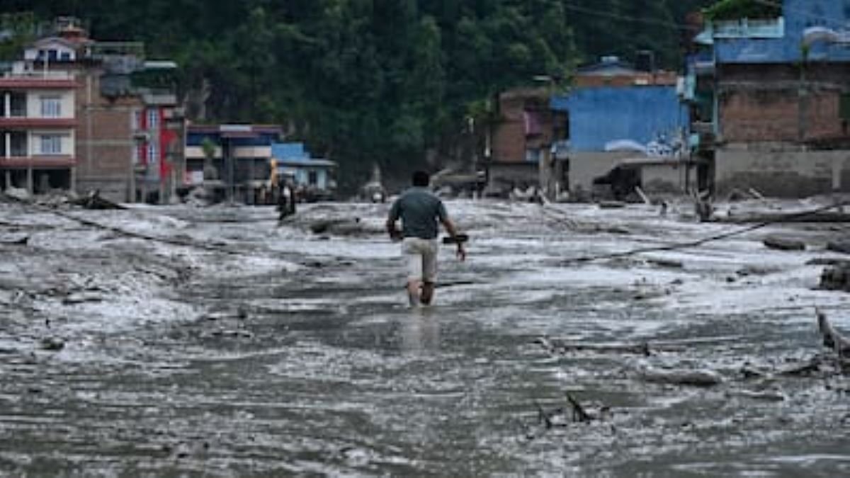 नेपाल में भीषण बाढ़ से तबाही, सैकड़ों लापता; भारतीय नागरिक भी प्रभावित